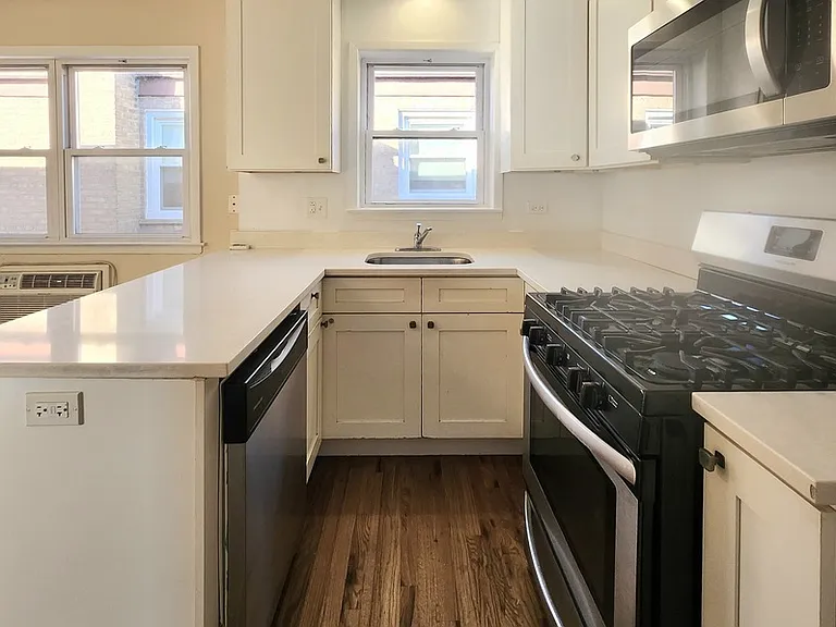 4916 N Harlem Ave #6 — Photo 3
