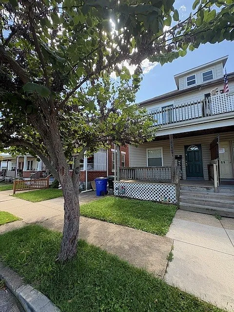 3 bed, 1424 sqft, $1,480 — Photo 1
