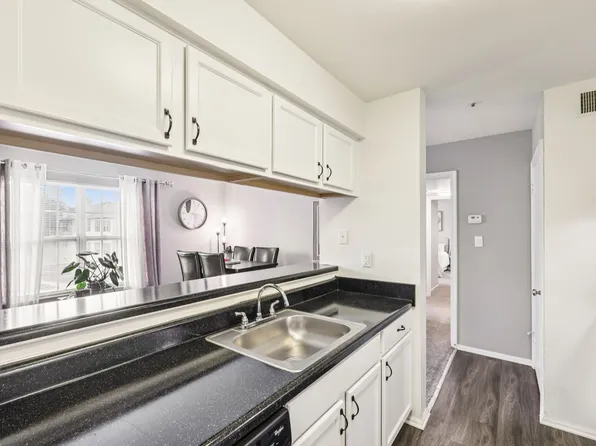 The Village at Elkridge, 7050-7136 Ducketts Ln #3d343fef9, Elkridge, MD 21075