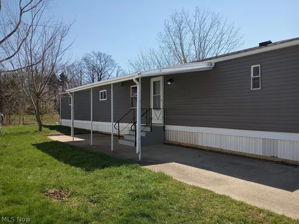 160 Kentucky Dr, Elyria, OH 44035