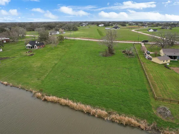 708 Winchester Trl Lot 55, Angleton, TX 77515
