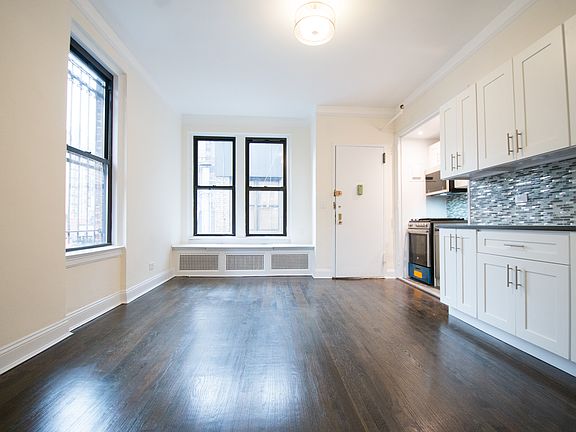 3rd image of 245 W 72nd St APT 7A