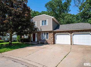 14 Ford Ct, Creve Coeur, IL