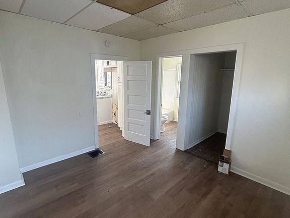 2nd image of 1231 W 5th St #1