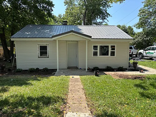 220 Parker Ln Photo 1 220 Parker Ln Photo 1