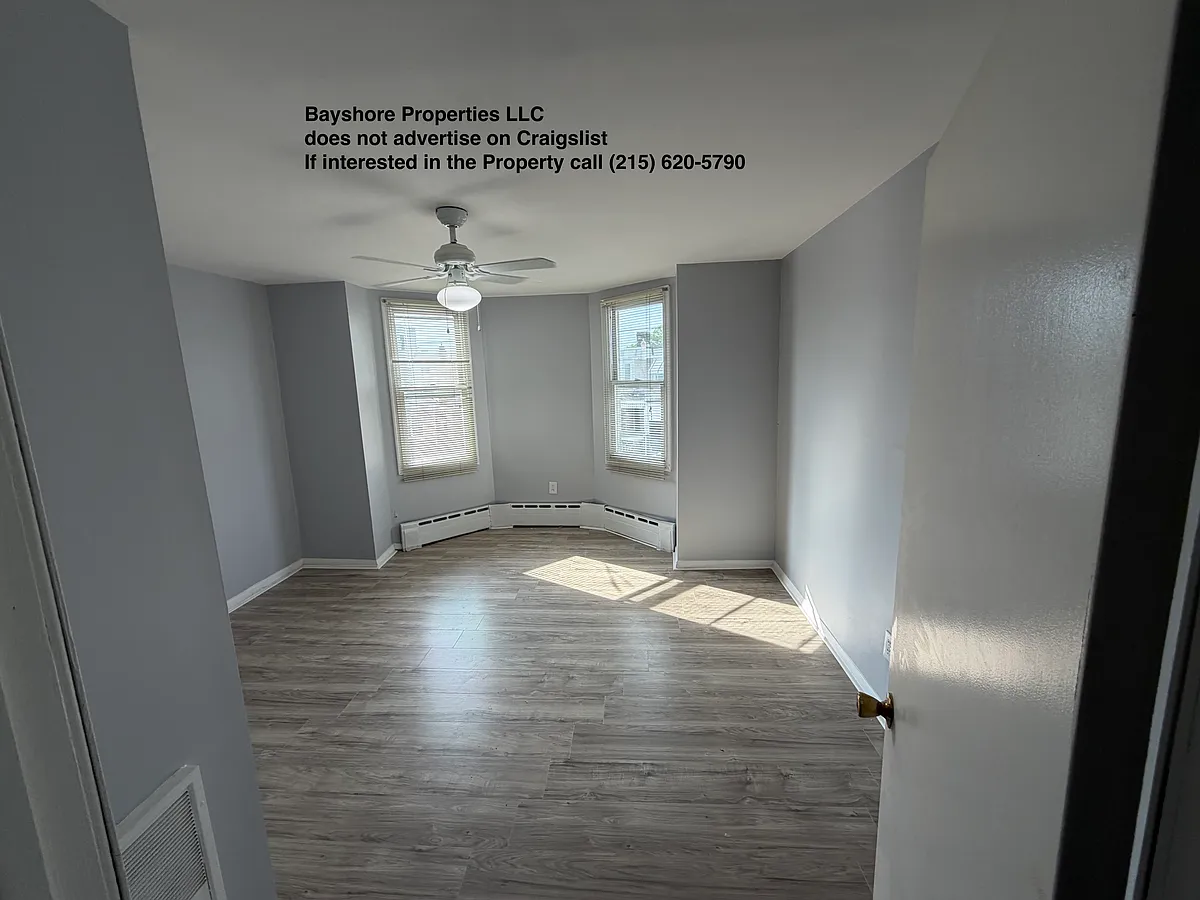 Master Bedroom - 2989 Aramingo Ave