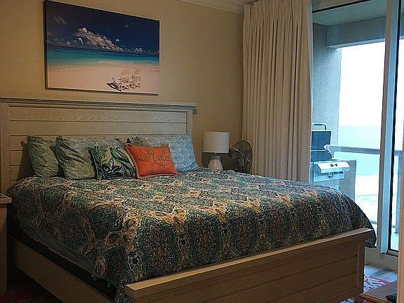 3rd image of 10 Portofino Dr