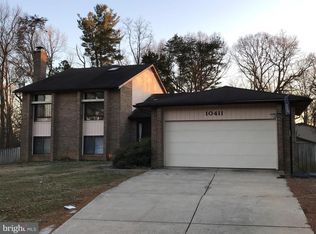 10411 Woodbury Woods Ct, Fairfax, VA 22032