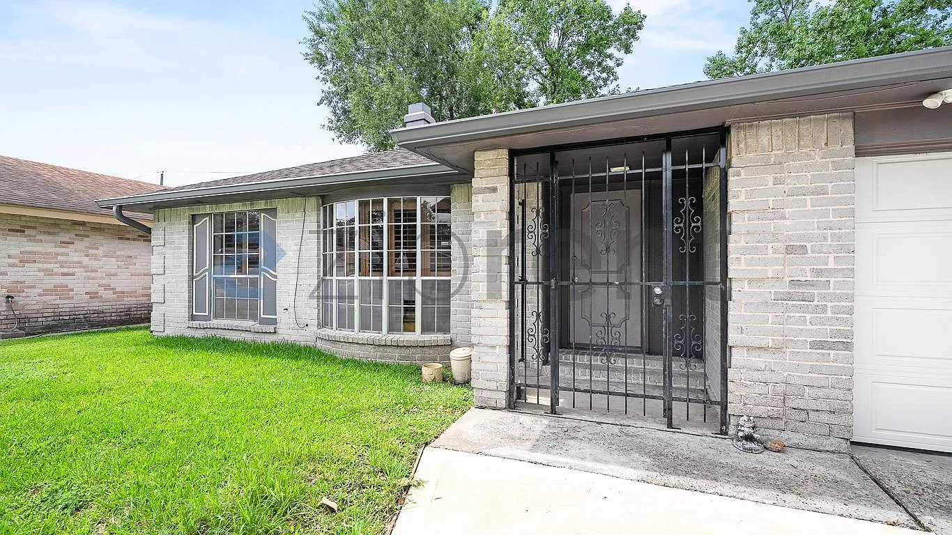 4 bed, 1670 sqft, $2,000 — Photo 4