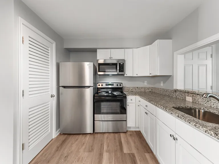 Park Northside Apartments — Photo 15