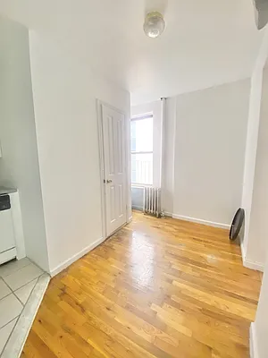 Rented by Corcoran | media 3