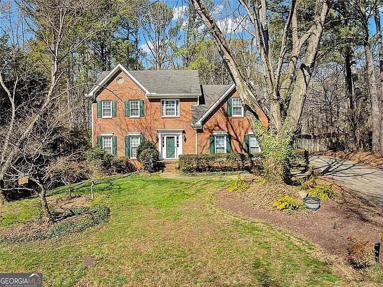 1st image of 511 Shore Dr NW