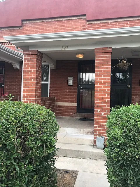 321 Galapago St