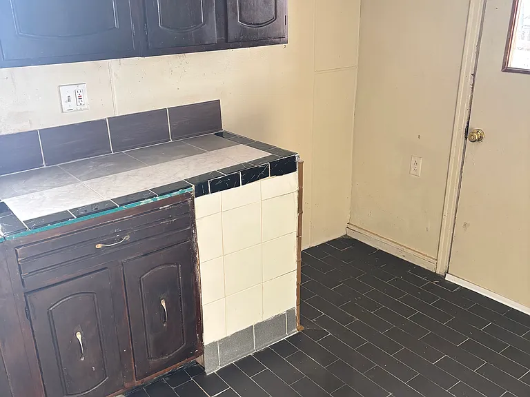 715 Grant Avenue Ext — Photo 24