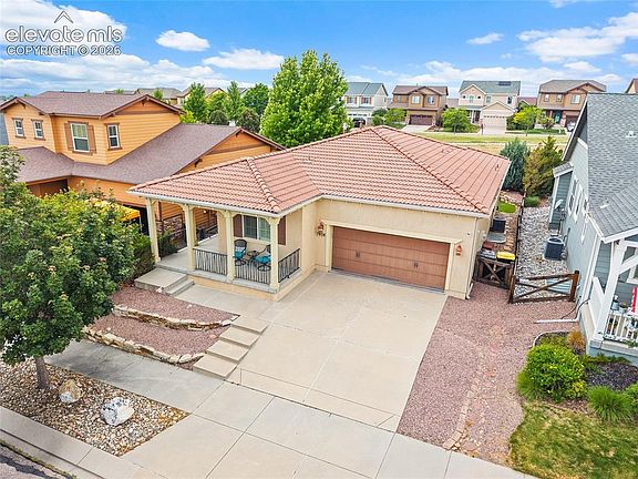 3rd image of 7938 Silver Birch Dr