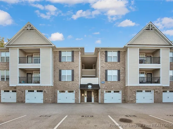 210 Fountainhead Ln Unit 104, Fayetteville, NC 28301
