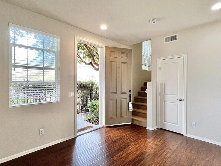 2674 Rawhide Ln — Photo 4