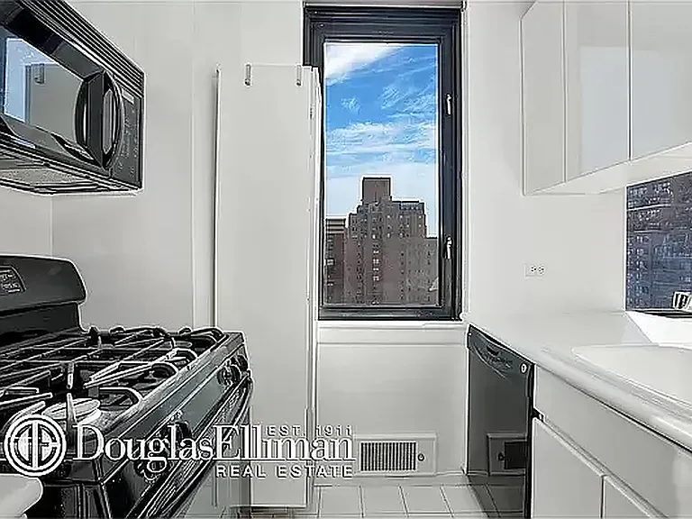 455 E 86th St #15D — Photo 6