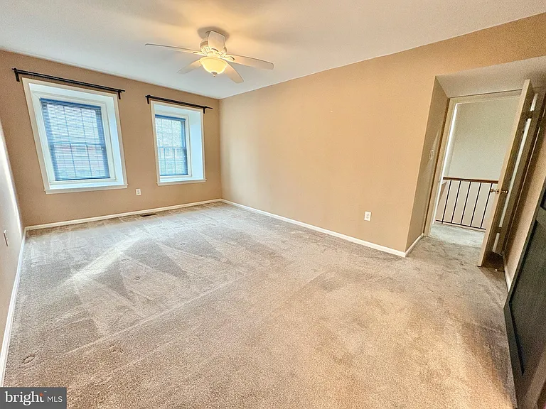5111 Heritage Ln — Photo 29