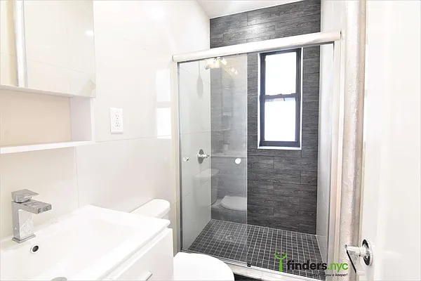 Rented by Clove Realty LLC | media 24