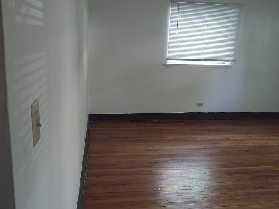 1st image of 5312 S Cornell Ave #B