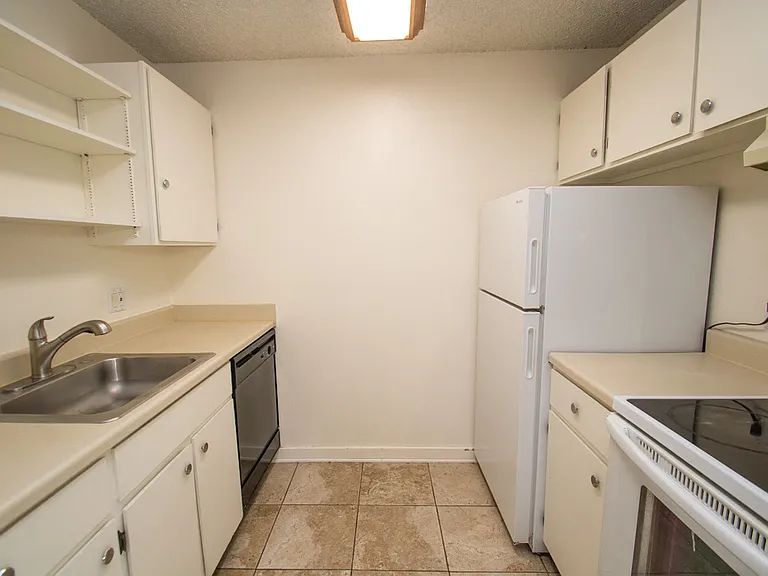 3161 Madison Ave — Photo 21