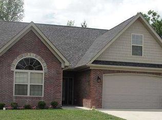 512 Winding Creek Ct, Elizabethtown, KY 42701