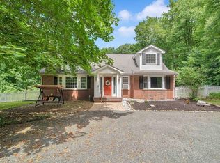 165 Bennett Rd, Hampden, MA 01036