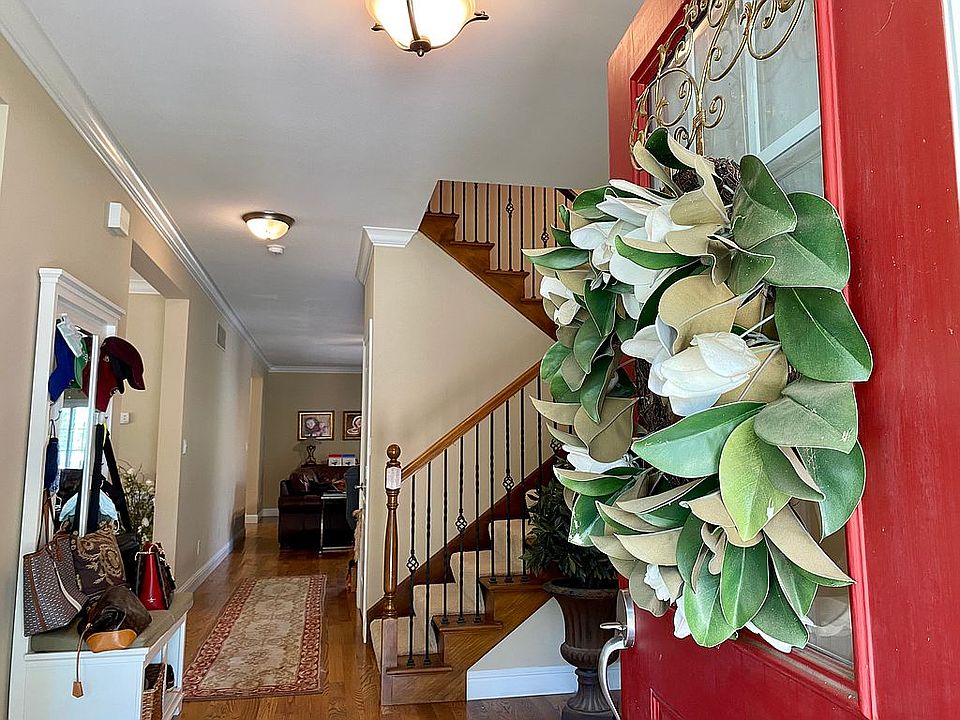 1st image of 8693 W Kingsbury Ave