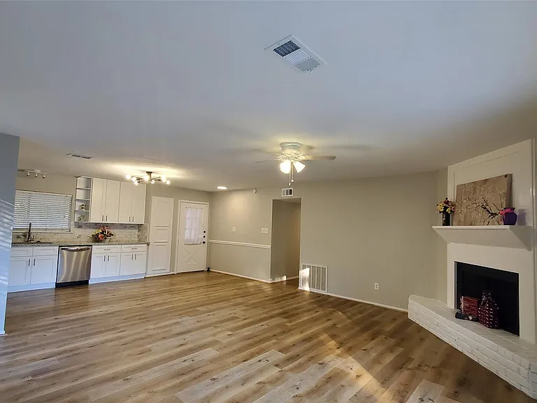 14419 Cypress Leaf Dr — Photo 11