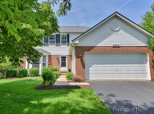 2735 Canyon Dr, Aurora, IL 60503