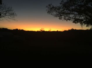 973 Old Beaver Creek Rd, Bluff City, TN 37618