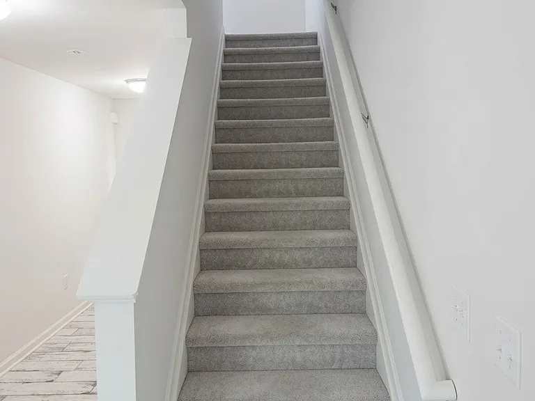 22 Oxford Ln — Photo 1