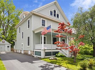 93 Park Ave, Canandaigua, NY 14424