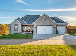 3227 Big Piney Dr, Festus, MO 63028