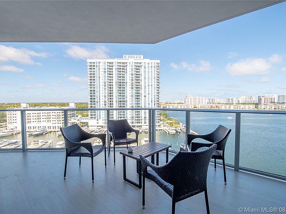 2nd image of 17111 Biscayne Blvd Unit 1007