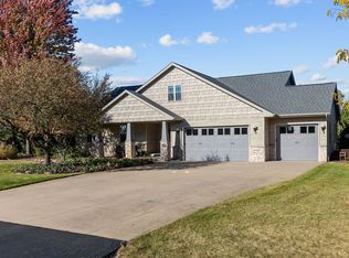 2694 Cassy Ln, Neenah, WI 54956