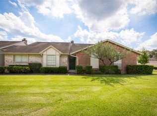 20 Windsor Ct, Missouri City, TX 77459