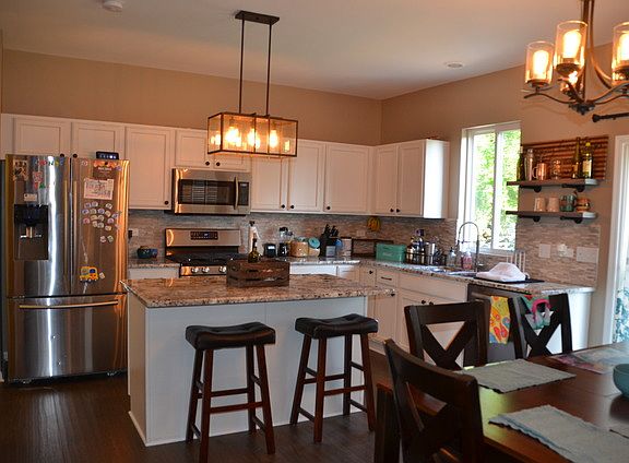 2nd image of 11703 Presley Cir