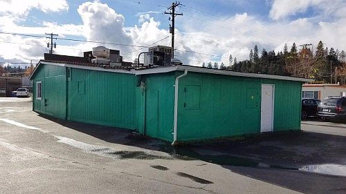 5th image of 956 Rogue River Hwy