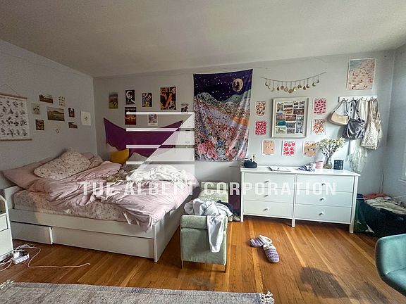 2nd image of 1706 Commonwealth Ave APT 34