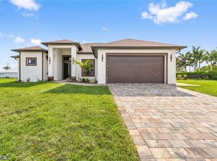 7 SW 19th Pl, Cape Coral, FL 33991