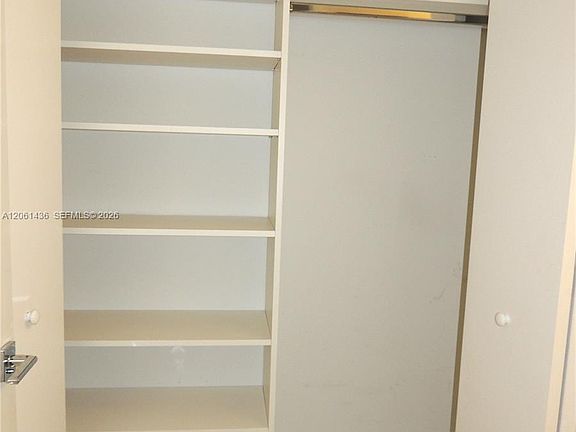 4th image of 488 NE 18th St #3104
