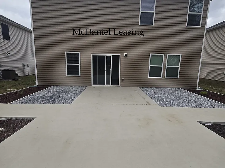 689 Grays Creek Rd — Photo 17