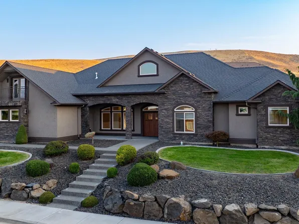 2303 W 49th Ave, Kennewick, WA 99337