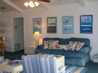 1861 Bay Shore Dr, Rockport, TX 78382