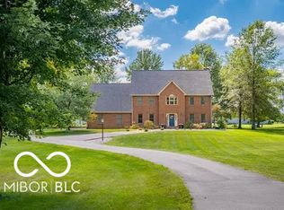 9777 Christie Dr, Columbus, IN 47203
