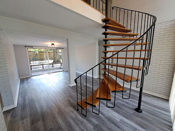 4th image of 243 Euclid St