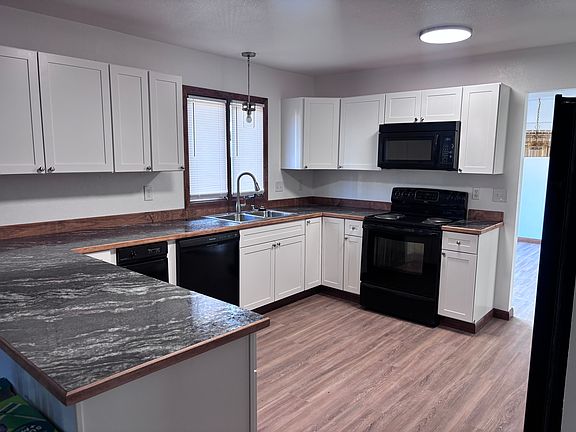 3rd image of 2701 Kingsbridge Cir