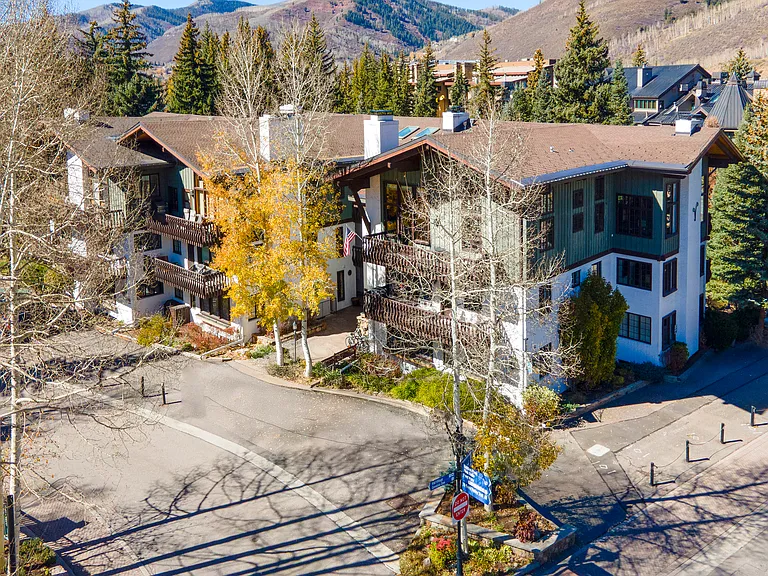 385 Gore Creek Dr #301-02 — Photo 37